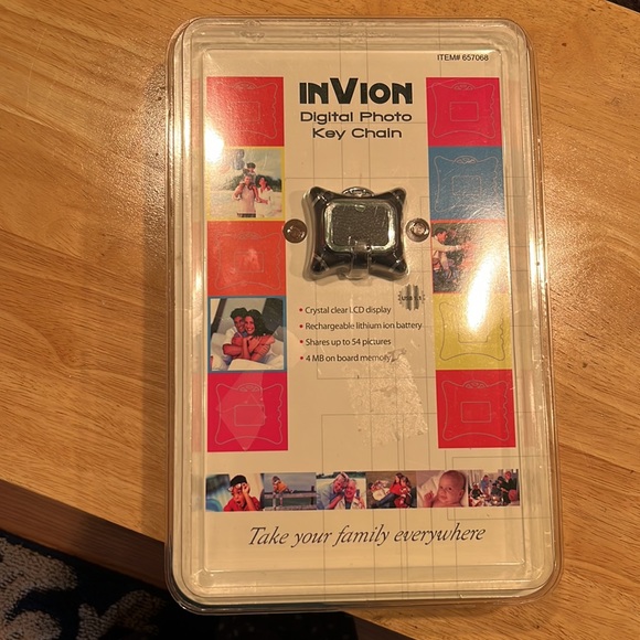 Digital Photo key chain - Picture 3 of 4